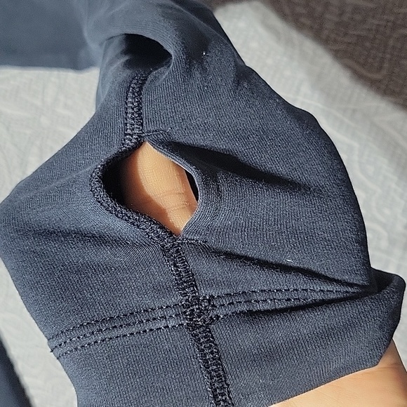 Lululemon‎ size small/medium long sleeve navy cardigan - Picture 10 of 10